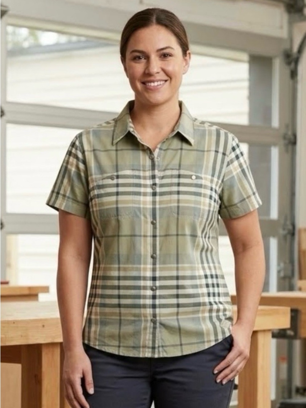 Dickies Women’s Temp IQ Cooling Short-Sleeve Plaid Button-Down Shirt Size Large